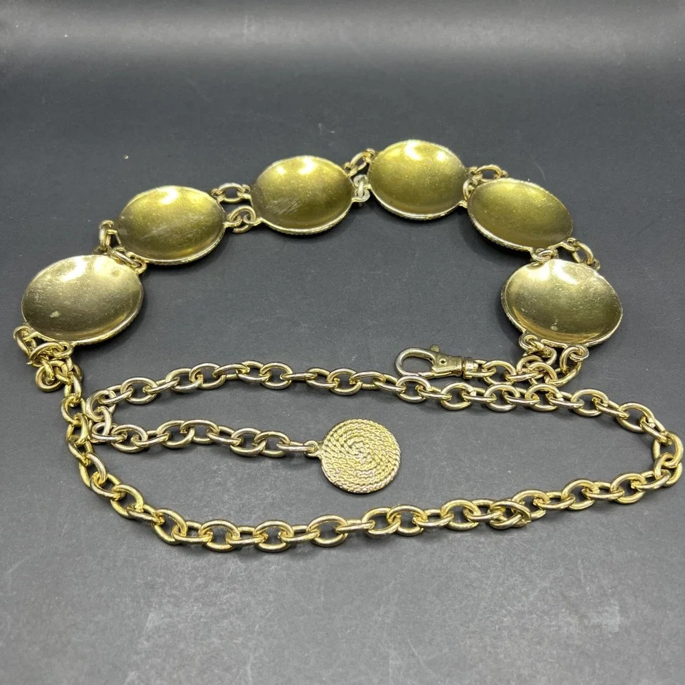 Vintage‎ 1980s Gold Tone Medallion Chain Belt 44